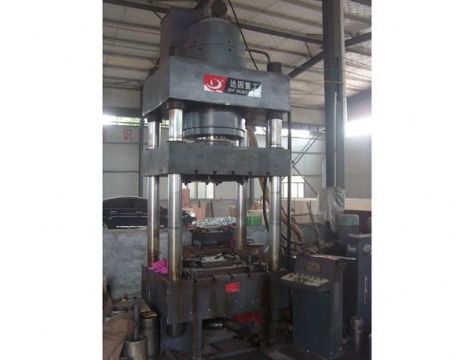 點(diǎn)擊查看詳細(xì)信息<br>標(biāo)題：Hydraulic press -500 閱讀次數(shù)：1752